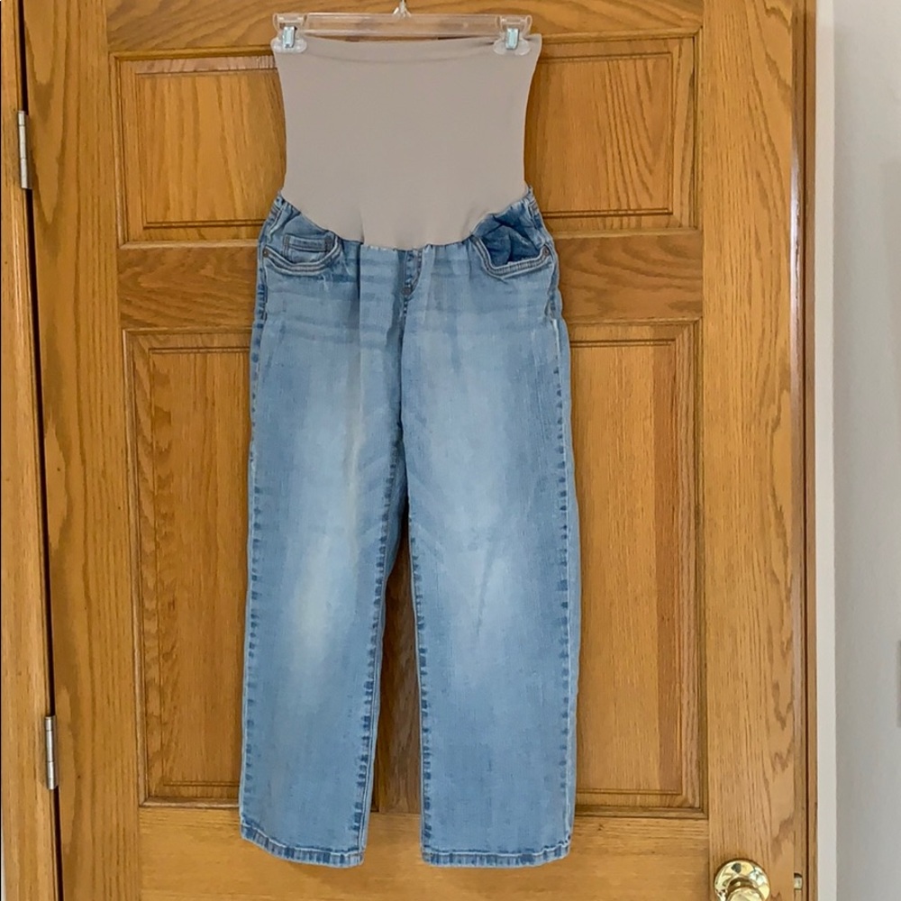 Cropped maternity jeans